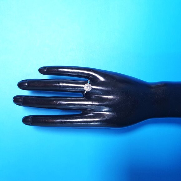 Vintage 925 Sterling Silver 8mm Cubic Zirconia Solitaire Engagement Ring - Picture 11 of 15